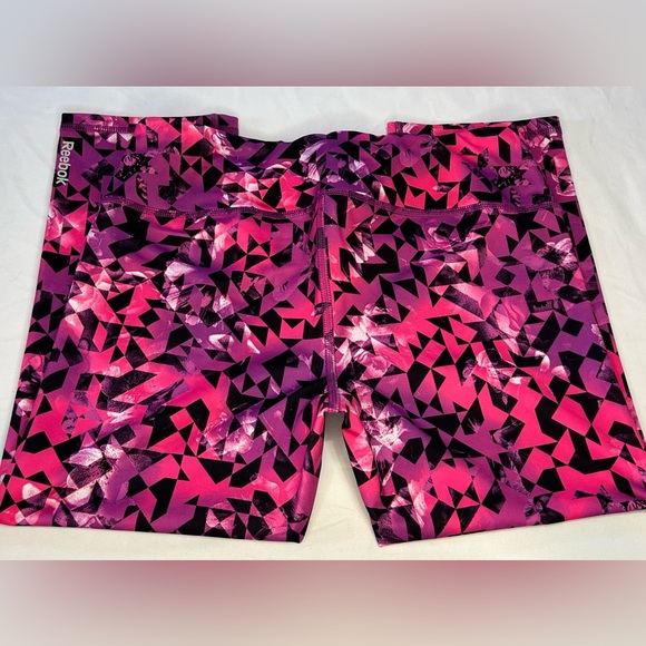 Reebok cropped yoga pants, preowned EUC size M - Picture 2 of 6